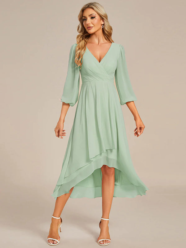 Women's Knee-Length Homecoming Cocktail Dress With Short Sleeves