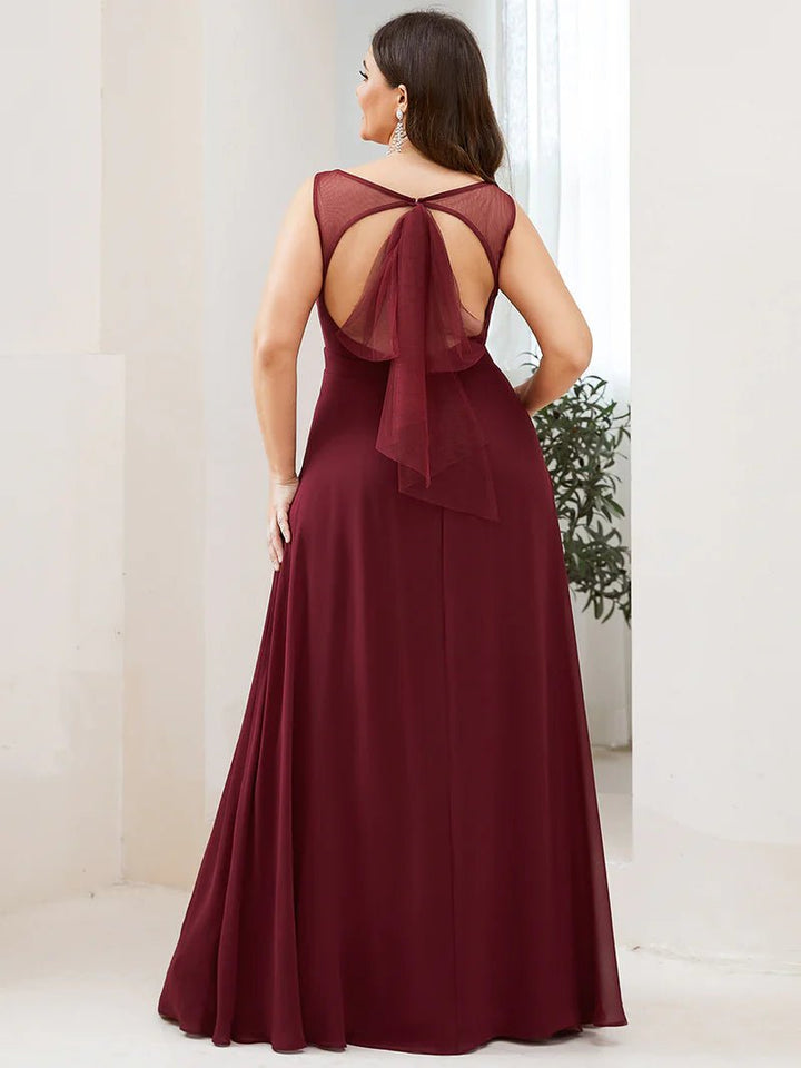 Plunging Neckline Fitted Sleeveless Plus Size Evening Dress - CALABRO®